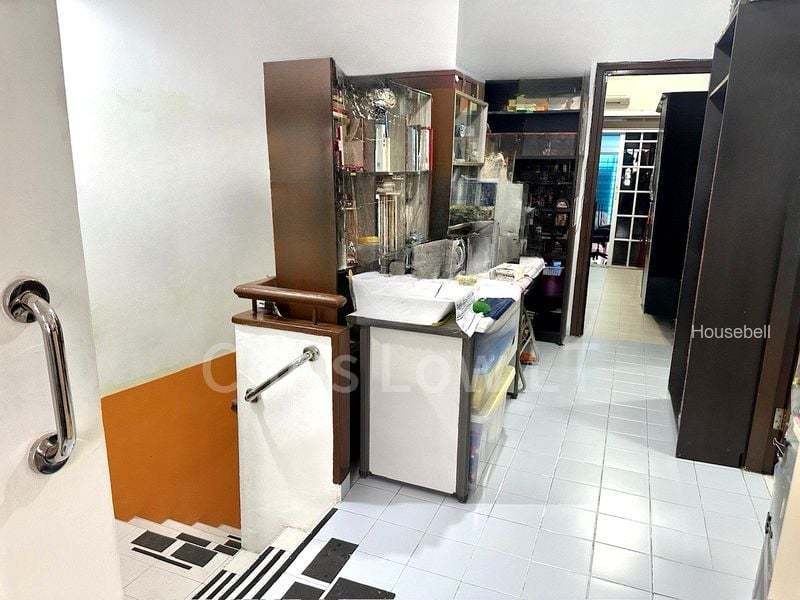 4+1 Bed Terraced House (Landed) for Sale in  Happy Avenue East, S$ 4,650,000, 2,070 sqft, 有地 - Terraced House