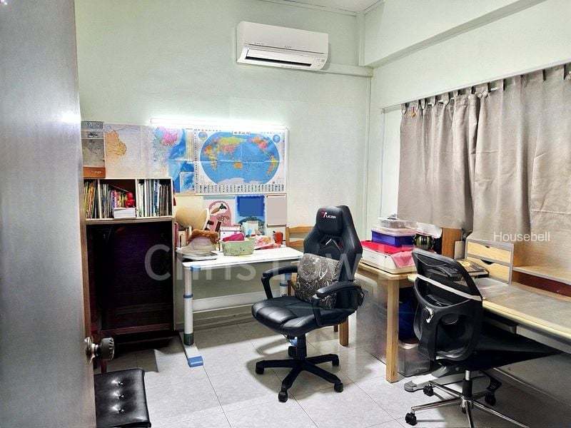 4+1 Bed Terraced House (Landed) for Sale in  Happy Avenue East, S$ 4,650,000, 2,070 sqft, 有地 - Terraced House