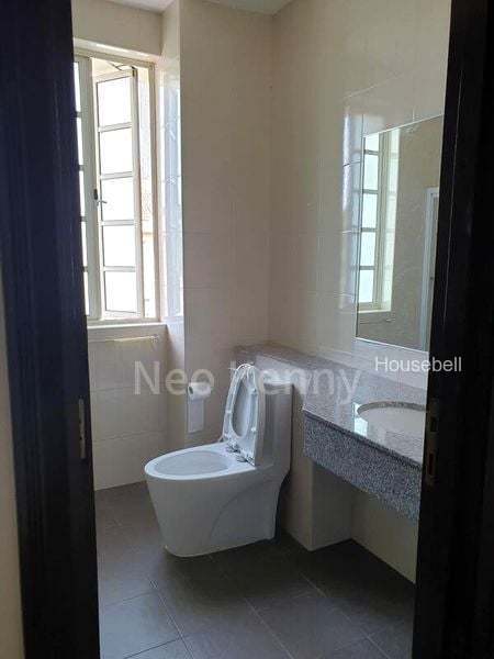 Mera Terrace, S$ 1,200 /月, 170 sqft, 有地 - Corner Terrace
