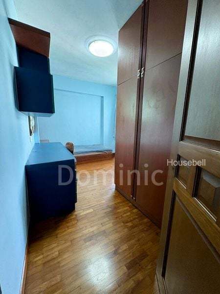 Eastvale, S$ 1,200 /月, 100 sqft, 公寓 - Condominium