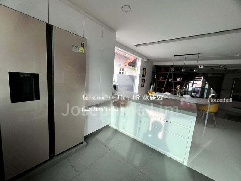 Loyang Villas, S$ 2,900,000, 2,712 sqft, 有地 - Corner Terrace
