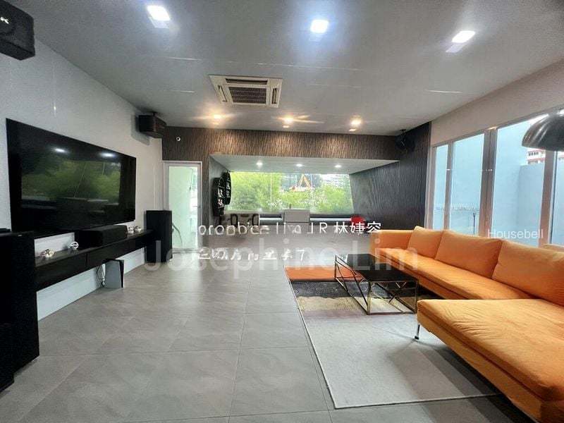 Loyang Villas, S$ 2,900,000, 2,712 sqft, 有地 - Corner Terrace