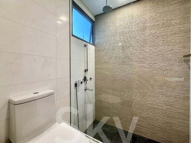 Vista Residences, S$ 2,550 /mo, 200 sqft, Condos - Condominium
