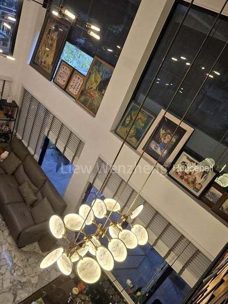 Lucky Heights(3)