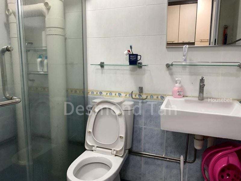 75C Redhill Road, S$ 1,300 /mo, 100 sqft, HDB - 5 I