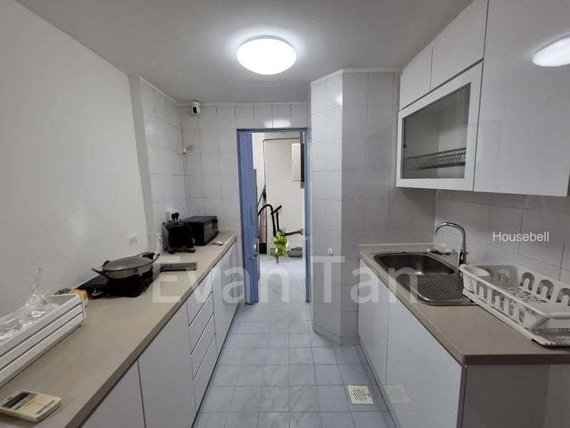 Ava Towers(6)