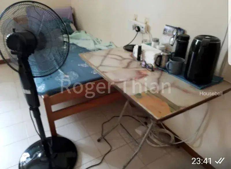 128 Geylang East Avenue 1, S$ 850 /mo, 180 sqft, HDB - 4 NG