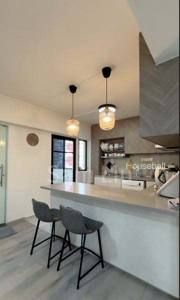 82A Lorong 4 Toa Payoh, S$ 1,298,000, 1,313 sqft, HDB - 5 I