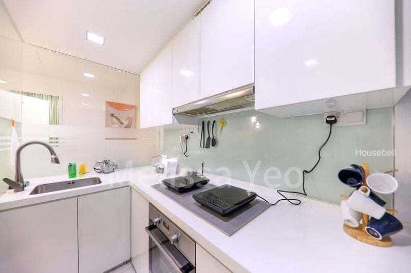 Centro Residences, S$ 1,300 /mo, 150 sqft, Condos - Condominium