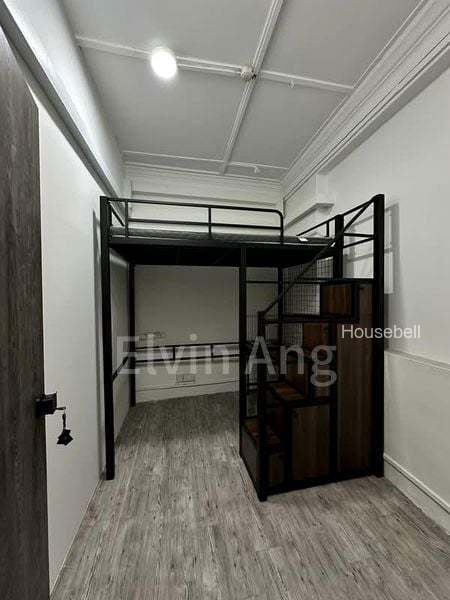 Shophouse for Room Rent: Killiney Road.(4)