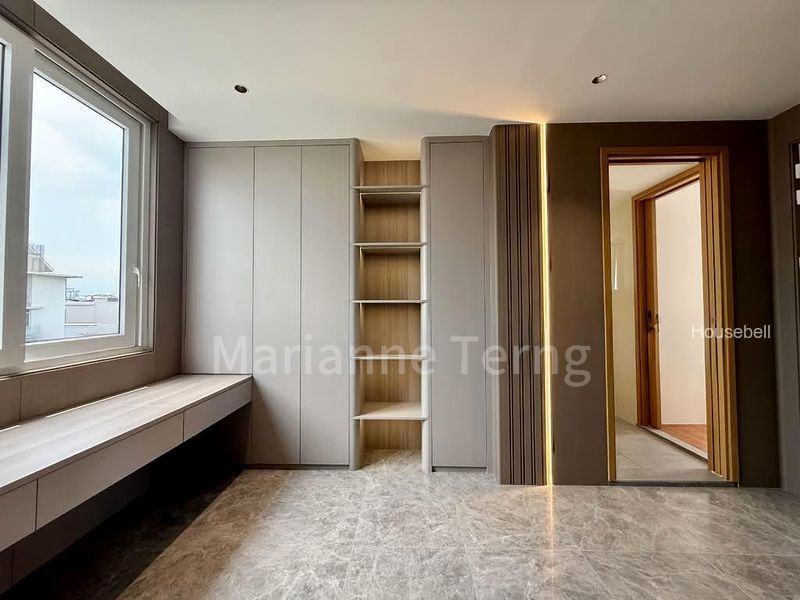6 Bed Corner Terrace (Landed) for Sale in  Jalan Baiduri, S$ 8,980,000, 2,456 sqft, 有地 - Corner Terrace