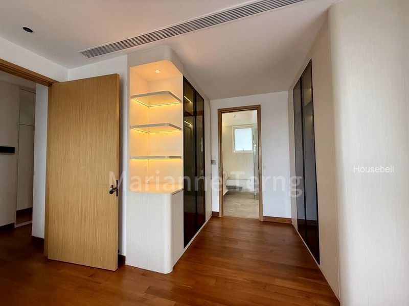 6 Bed Corner Terrace (Landed) for Sale in  Jalan Baiduri, S$ 8,980,000, 2,456 sqft, 有地 - Corner Terrace