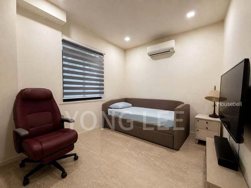 5 Bed Semi-Detached House (Landed) for Sale in  Sunbird Circle(3)