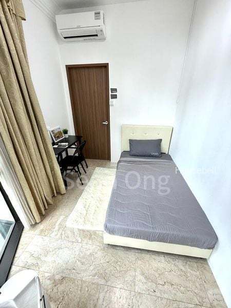 Parc Oasis, S$ 1,150 /mo, 100 sqft, Condos - Condominium
