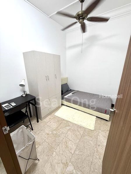 Parc Oasis, S$ 1,150 /mo, 100 sqft, Condos - Condominium