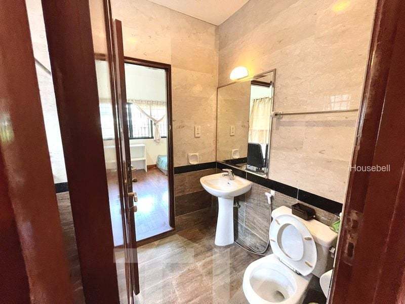 Master Room (Landed) for Rent in  Teo Kim Eng Road(1)