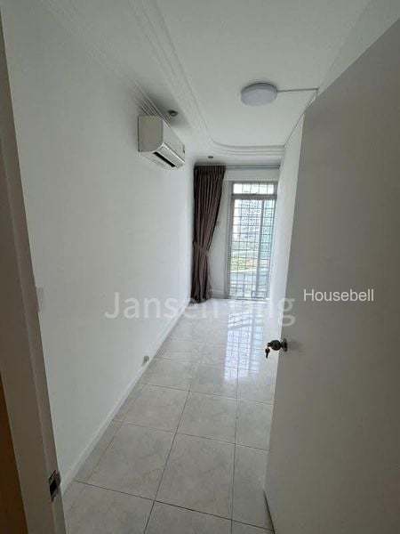 Elias Green, S$ 880 /月, 100 sqft, 公寓 - Condominium