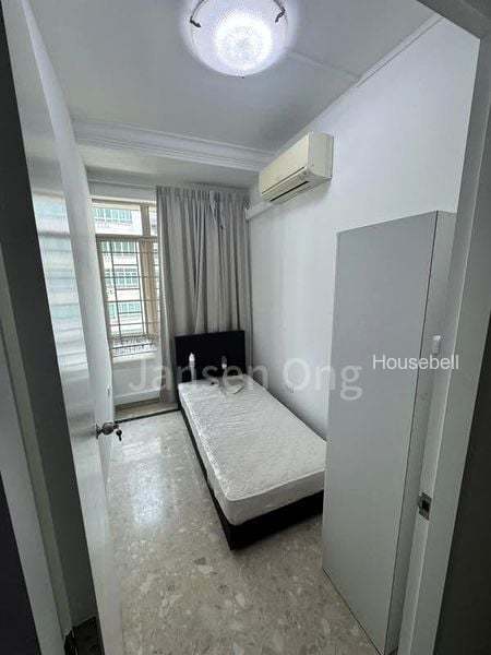 Elias Green, S$ 880 /月, 100 sqft, 公寓 - Condominium