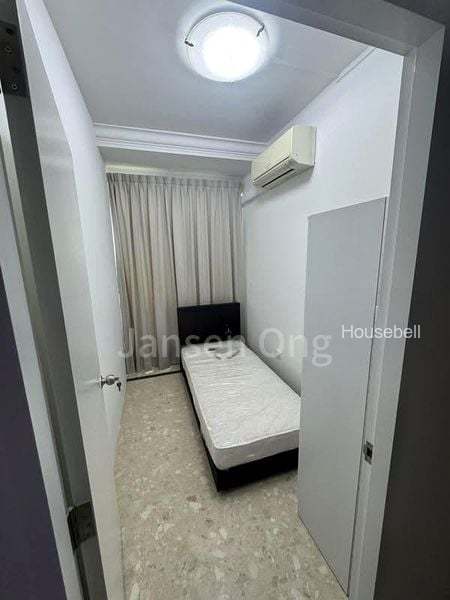 Elias Green, S$ 880 /月, 100 sqft, 公寓 - Condominium