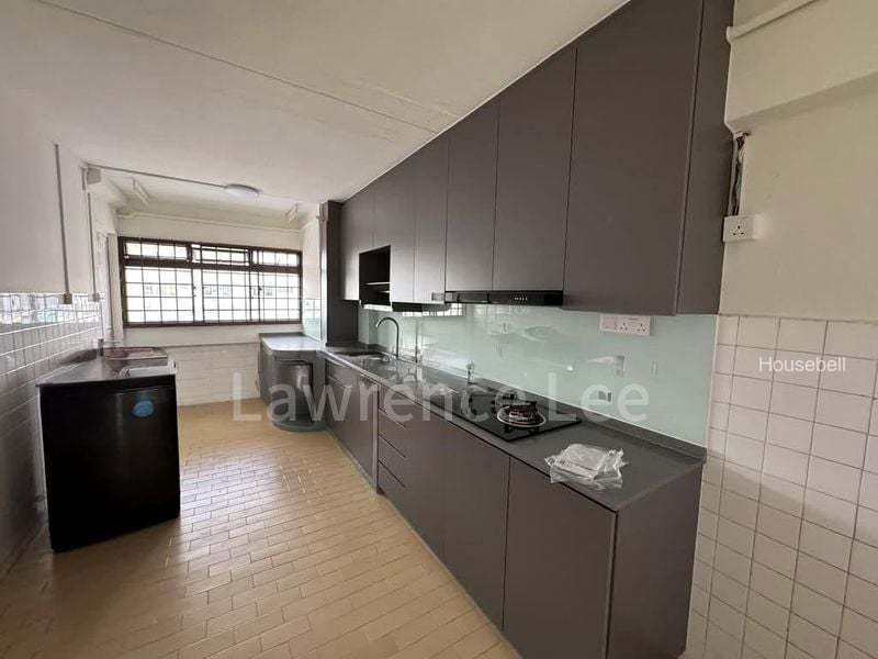 4 Room (4A) HDB for Rent in  237 Tampines Street 21(3)