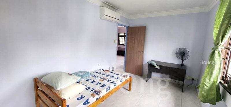 483 Choa Chu Kang Avenue 5, S$ 800 /mo, 1,248 sqft, HDB - 4 A