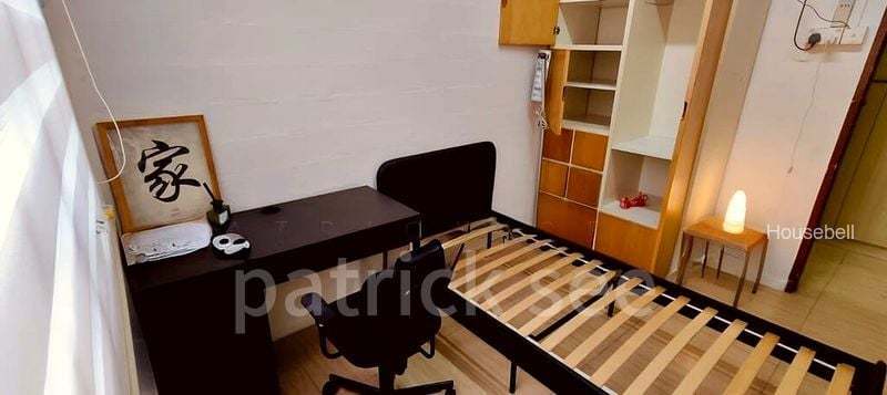 3-Room HDB for Room Rent: 13 York Hill