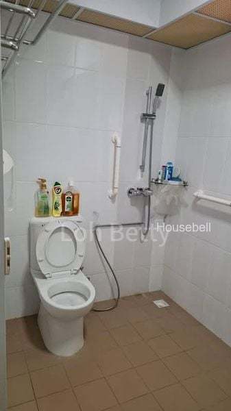120B Edgedale Plains, S$ 1,000 /月, 100 sqft, 组屋 - 5 I