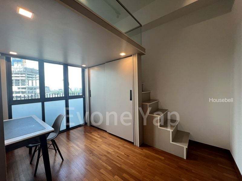 J Gateway, S$ 4,900 /mo, 678 sqft, Condos - Condominium