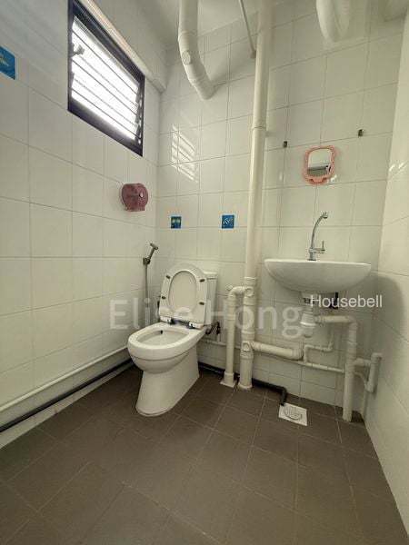 327 Hougang Avenue 5(3)
