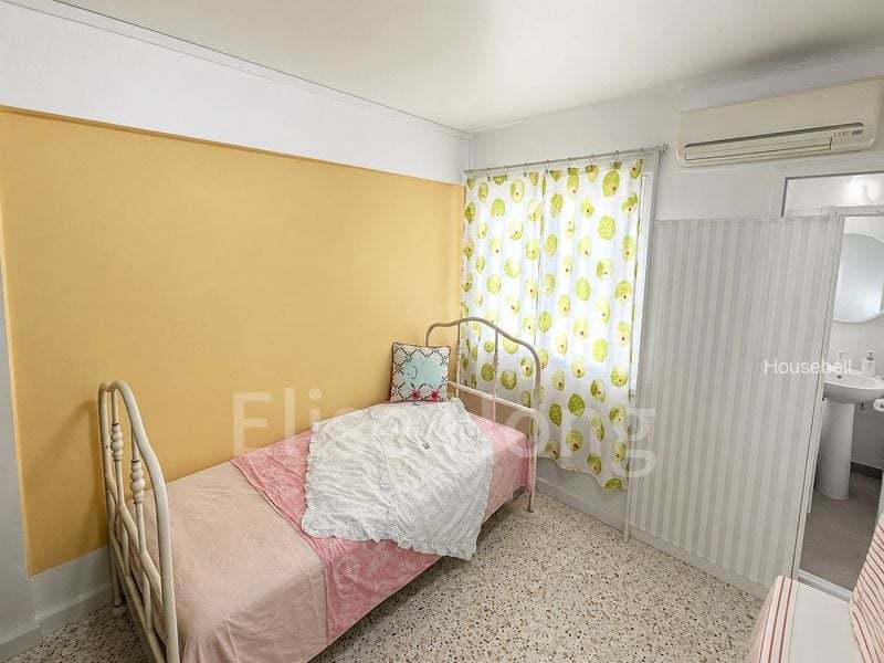 327 Hougang Avenue 5(1)
