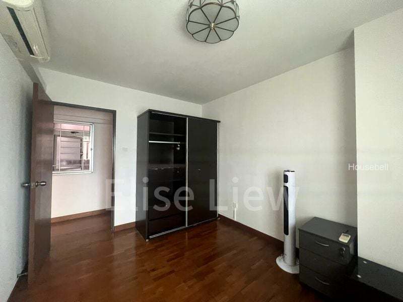 648 Punggol Central(2)