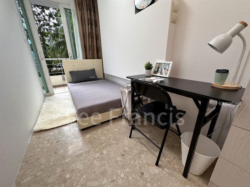 The Floravale, S$ 1,400 /mo, 1,300 sqft, Condos - Executive Condominium