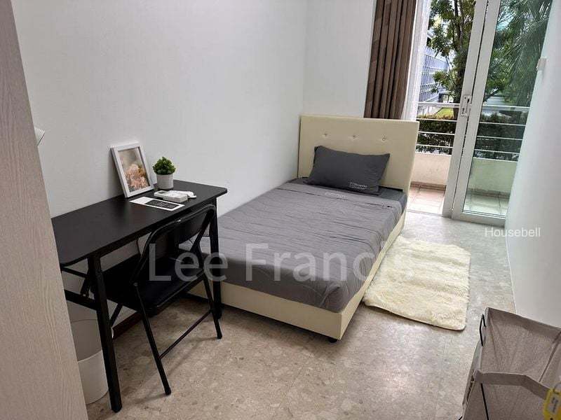 The Floravale, S$ 1,400 /mo, 1,300 sqft, Condos - Executive Condominium