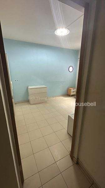 915 Jurong West Street 91, S$ 1,400 /mo, 150 sqft, HDB - 3 A