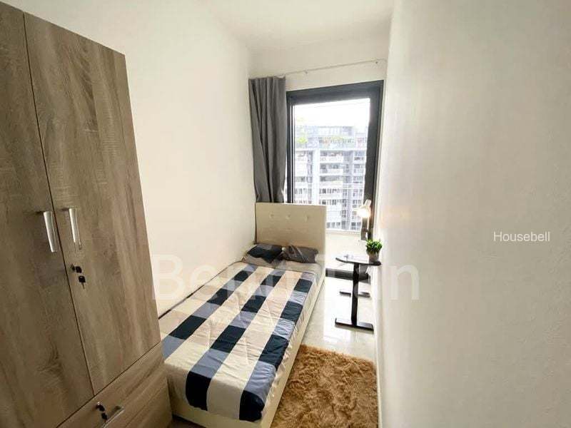 The Lakefront Residences(4)