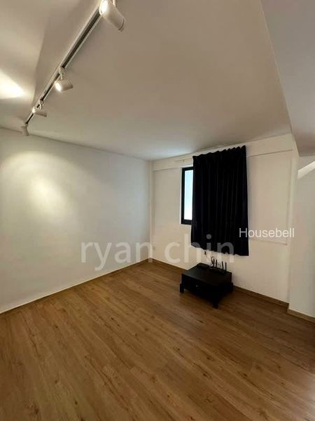 125 Lorong 1 Toa Payoh, S$ 3,400 /mo, 721 sqft, HDB - 3 I