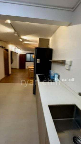 125 Lorong 1 Toa Payoh, S$ 3,400 /mo, 721 sqft, HDB - 3 I