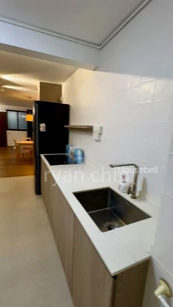 125 Lorong 1 Toa Payoh, S$ 3,400 /mo, 721 sqft, HDB - 3 I