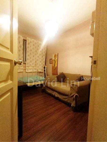 5 Toh Yi Drive, S$ 910 /月, 107 sqft, 组屋 - 4 A