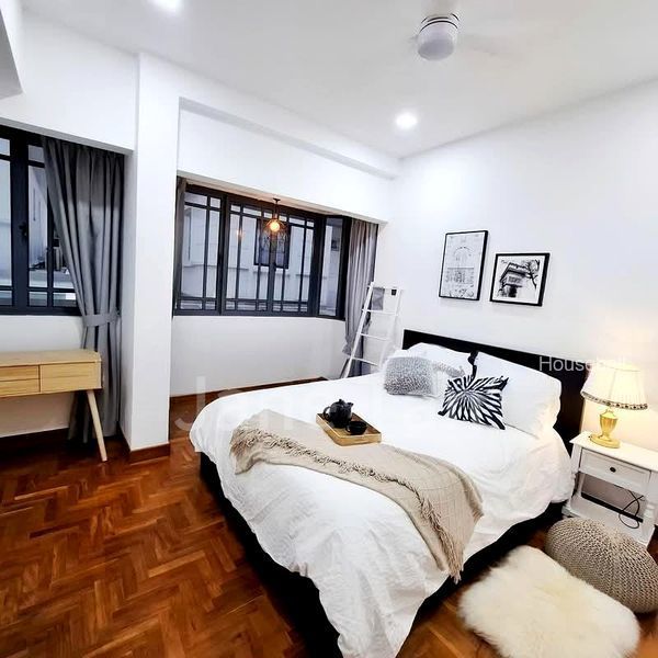 Kew Gate, S$ 1,200 /mo, 120 sqft, Landed - Corner Terrace