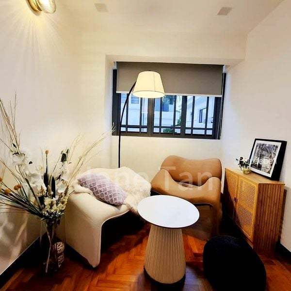 Kew Gate, S$ 1,200 /mo, 120 sqft, Landed - Corner Terrace