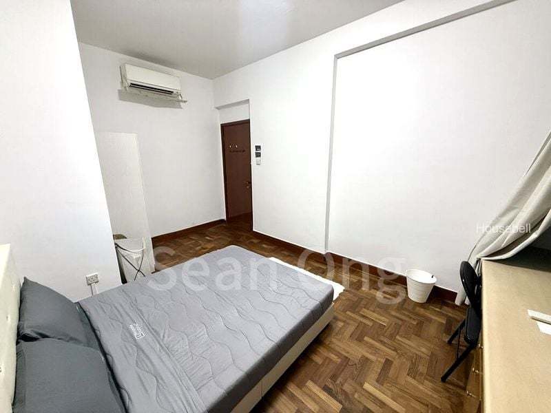 Parc Oasis, S$ 1,260 /mo, 100 sqft, Condos - Condominium