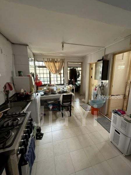 85C Lorong 4 Toa Payoh, S$ 460,000, 840 sqft, HDB - 3 I