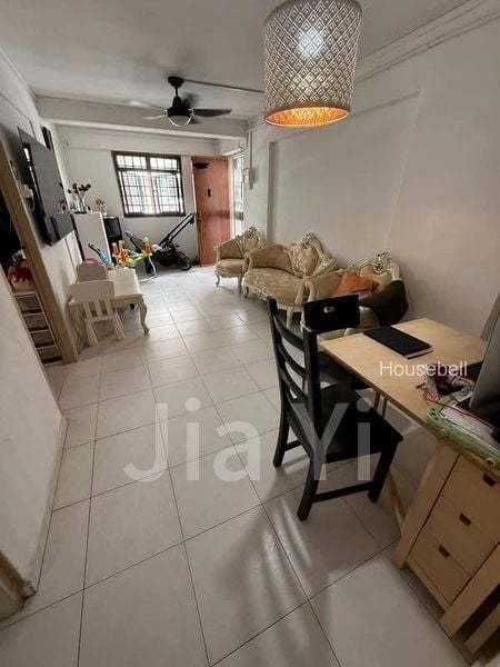 85C Lorong 4 Toa Payoh, S$ 460,000, 840 sqft, HDB - 3 I