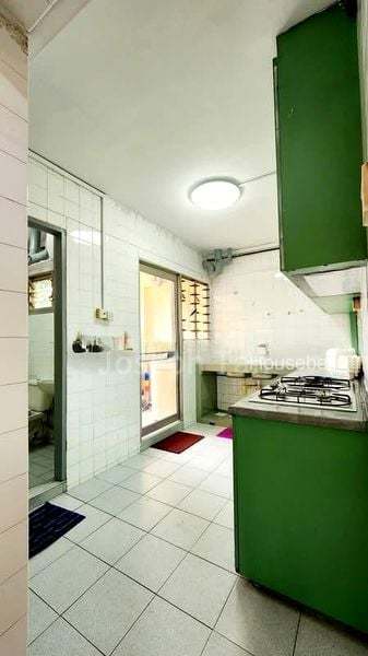 604 Woodlands Drive 42(2)