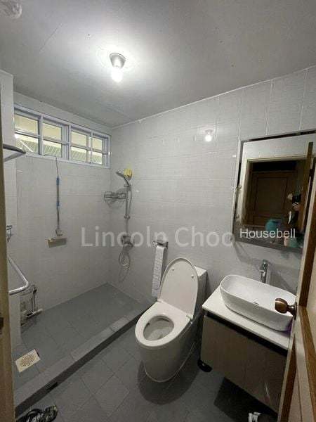 5 Bed Semi-Detached House (Landed) for Rent in  Robey Crescent(6)