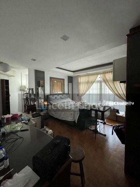 5 Bed Semi-Detached House (Landed) for Rent in  Robey Crescent, S$ 8,000 /mo, 3,000 sqft, Landed - Semi-Detached House