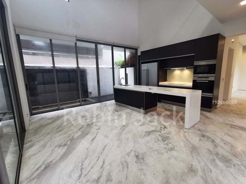 5 Bed Bungalow (Landed) for Rent in Tan Kim Cheng Road