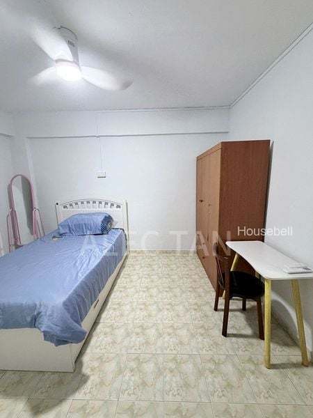 Common Room (HDB) for Rent in  456 Jurong West Street 41(3)