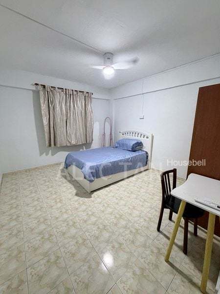 Common Room (HDB) for Rent in  456 Jurong West Street 41(1)